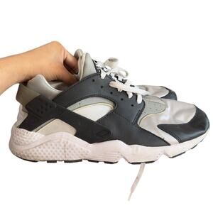 Nike Air Huarache Mens Sportswear Shoes Black‎ DD1068-006 Size 12